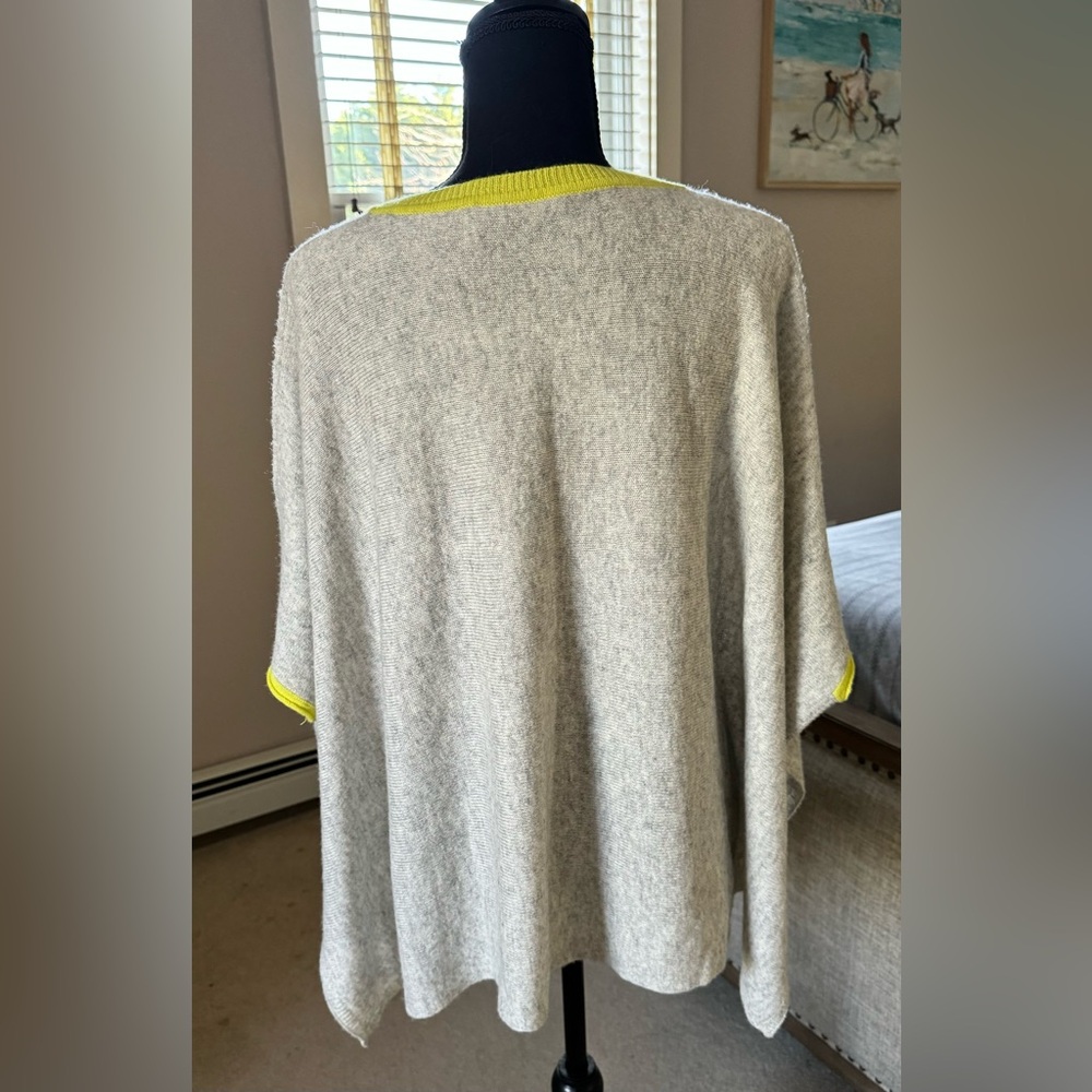 Acrobat cashmere wool blend gray cropped sweater poncho women M L - Picture 3 of 7